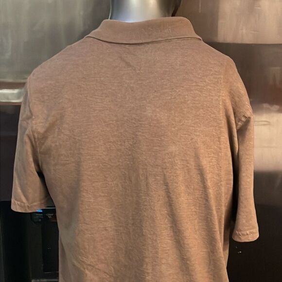 St. John’s Bay brown short sleeve 1/4 button pocketed polo shirt men’s medium - Picture 9 of 11